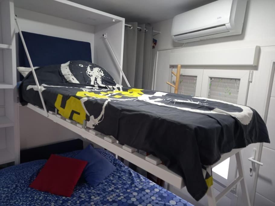 베세릴데라시에라 Acogedora Casita Loft De Piedra Con Piscina Compartida 아파트 외부 사진